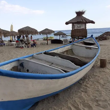 Fregata 16 * سفيتي فلاس