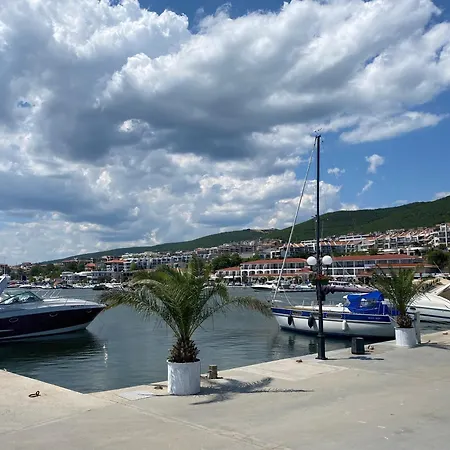 Fregata 16 شقة سفيتي فلاس